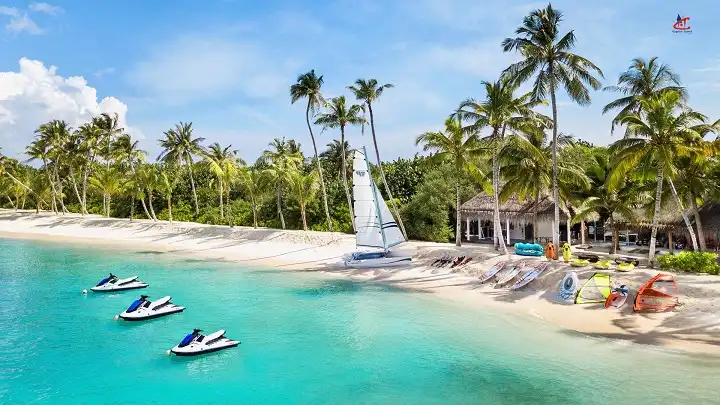 Olhuveli Island, Maldives