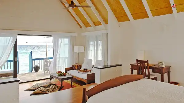 COMO Cocoa Island Dhoni water villa1
