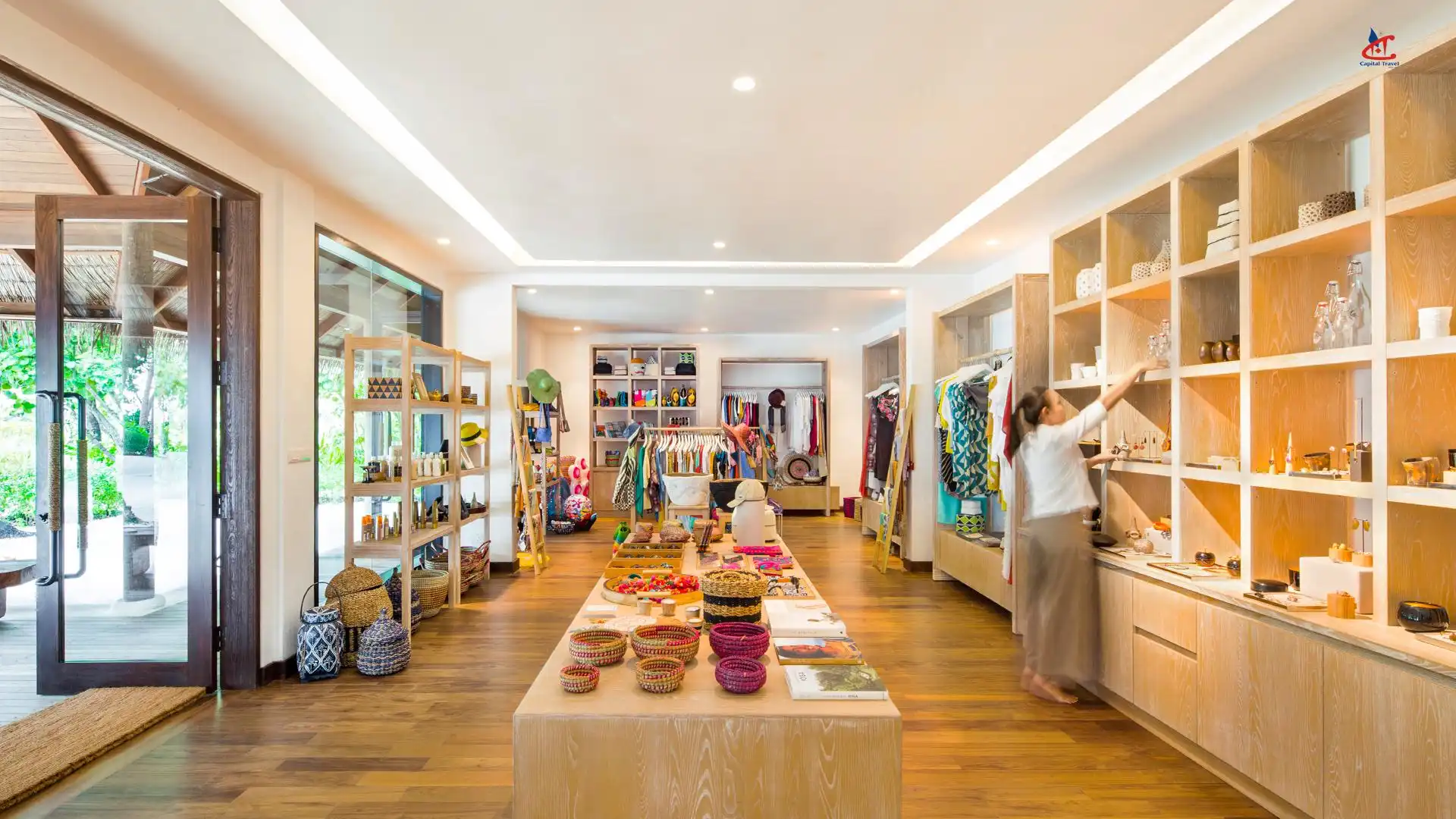 COMO Maalifushi Island Resort Maldives shop