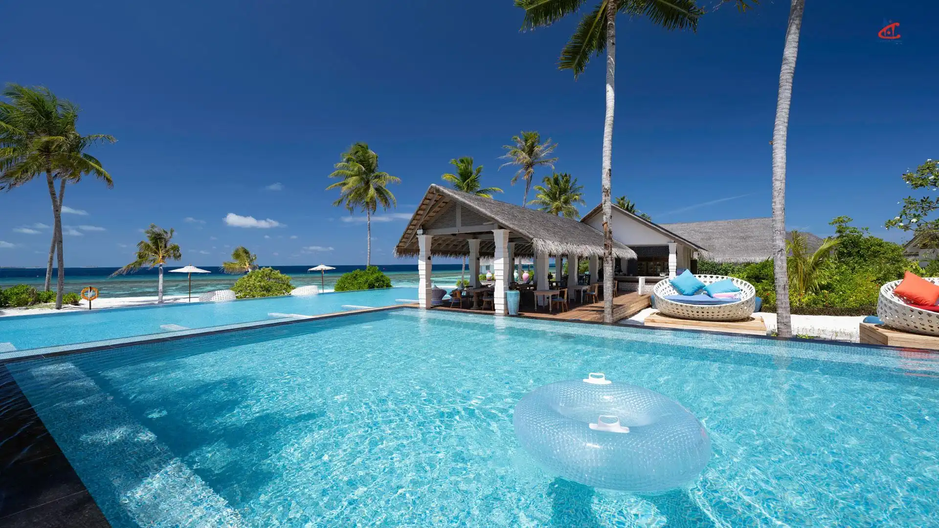 Cora Cora Maldives Island Resort Pool