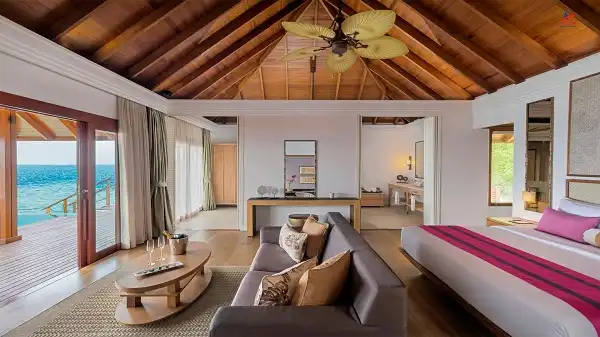 Dusit Thani Maldives Island Resort Water Pool Villa