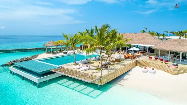 InterContinental Maldives Maamunagau Resort Pool Raa Atoll