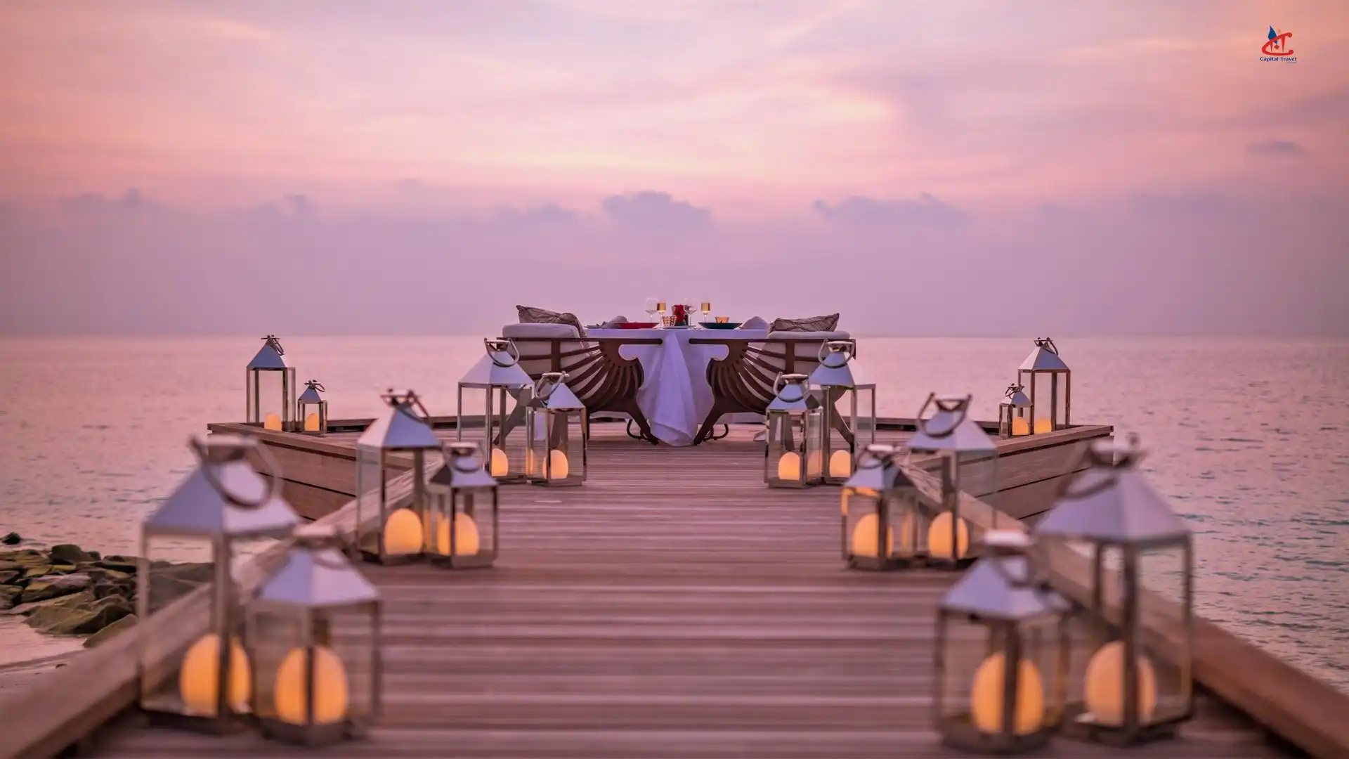 Jumeirah Olhahali Island Maldives Dinning