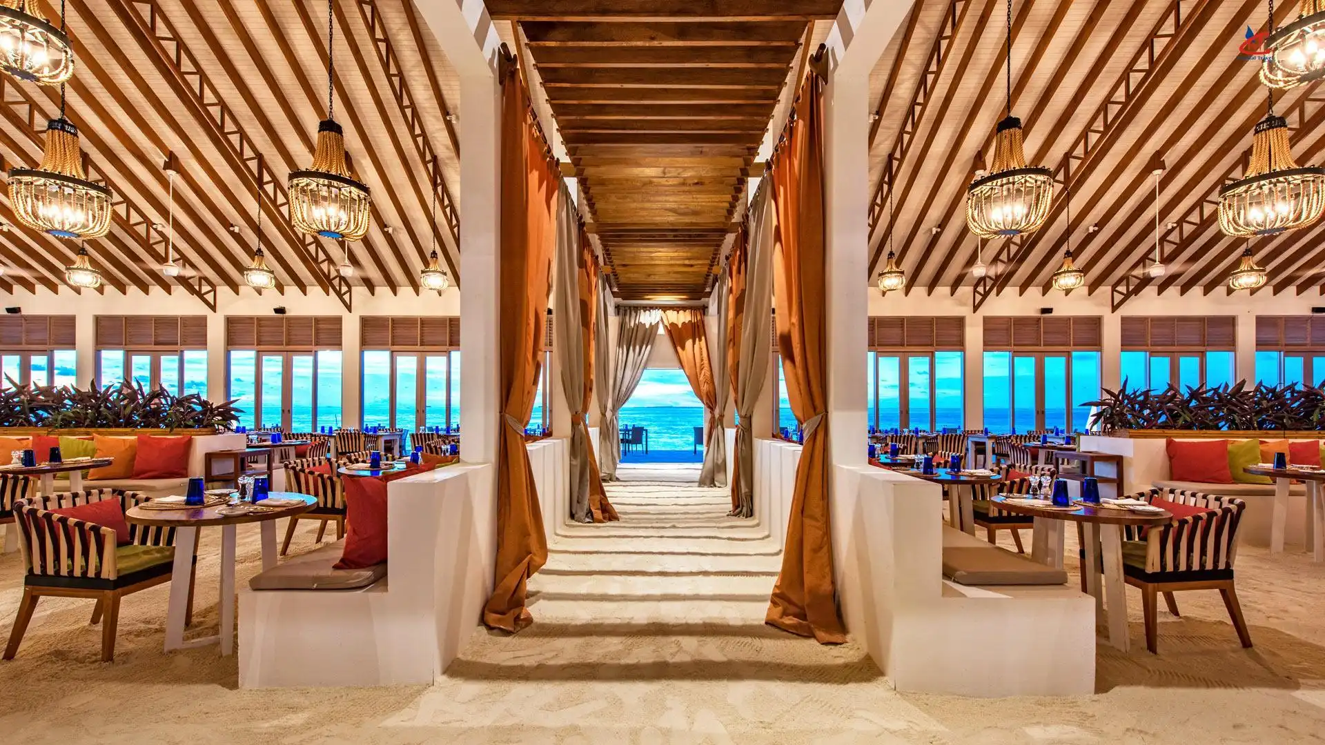 OBLU NATURE Helengeli Maldives Dinning