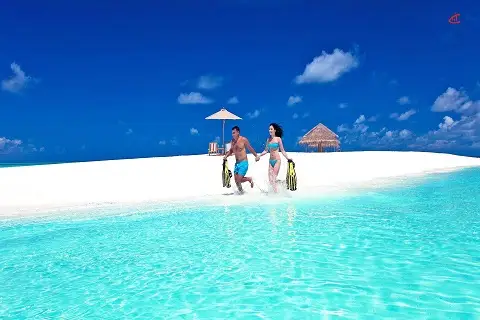 Vilamendhoo Island Resort and Spa Water Spports South Ari Atoll