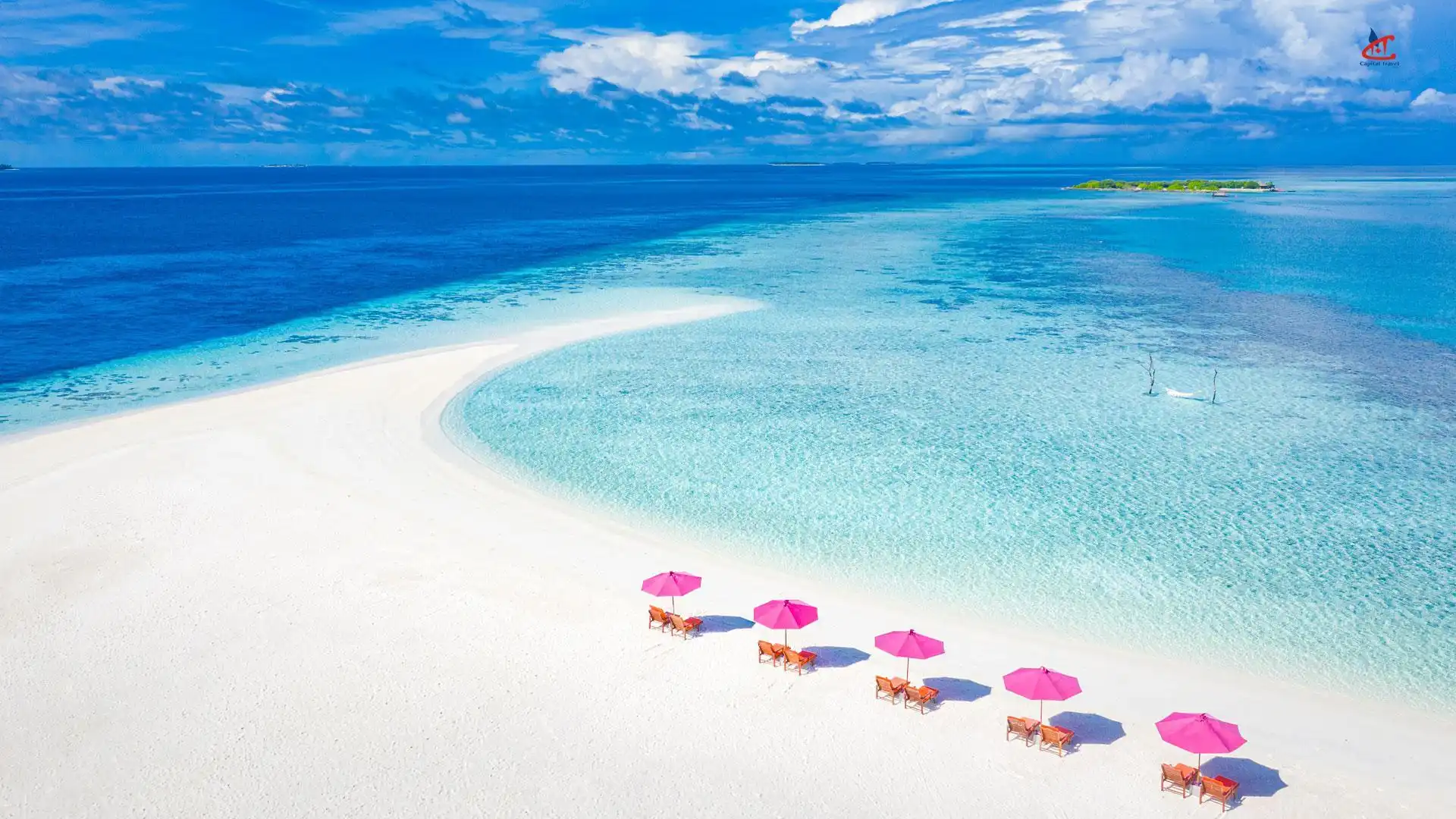 Sun Siyam Vilu Reef Maldives Beach