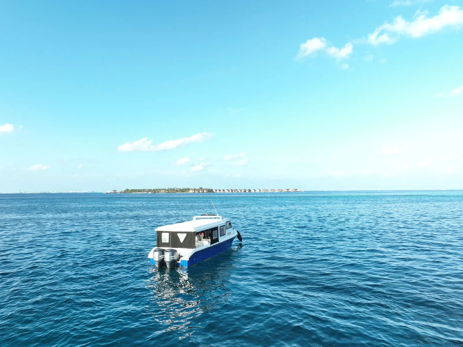 malahini kuda bandos island maldives speedboat
