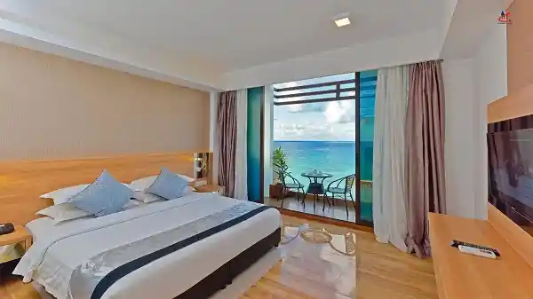 arean-beach-maafushi-standard-room