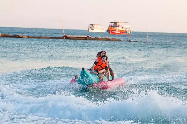 banana boating