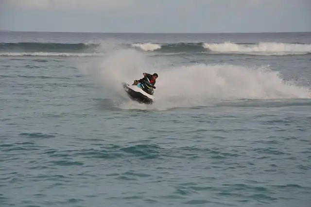 jetski riding maldives