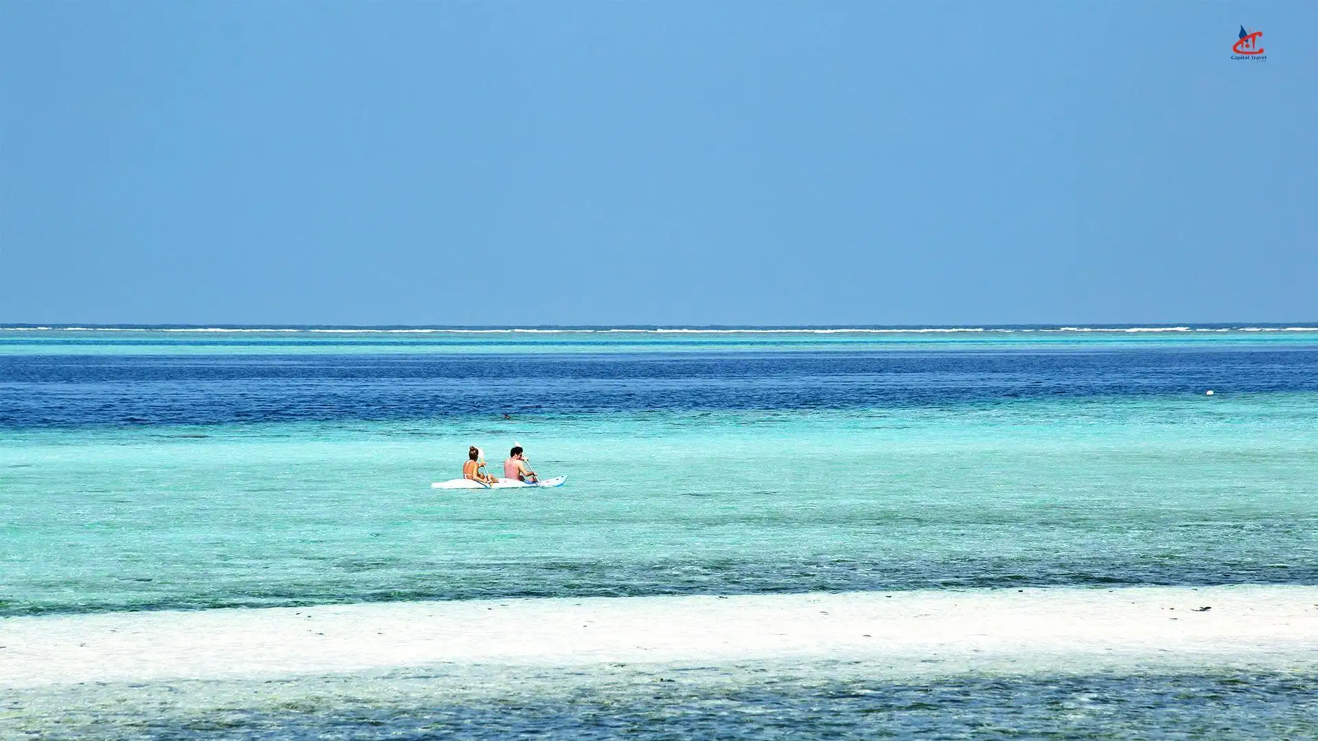 Gangehi Maldives resort beach
