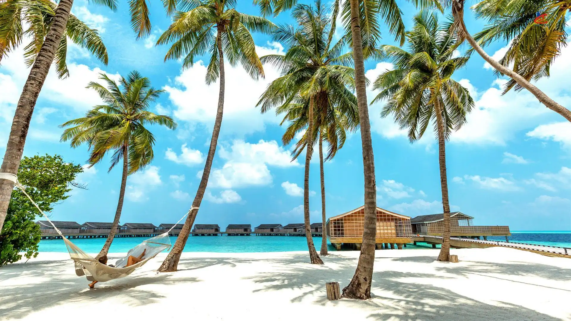 Kudadoo Maldives resort beach
