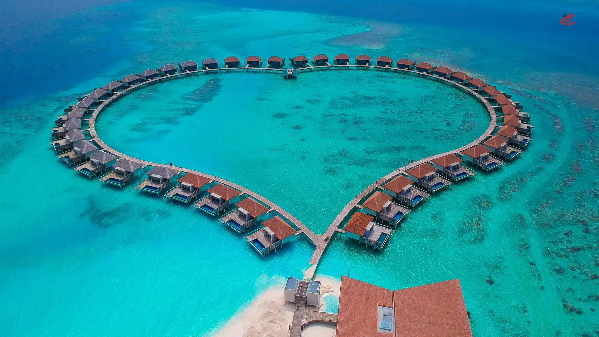 Radisson Blu Maldives resort pool