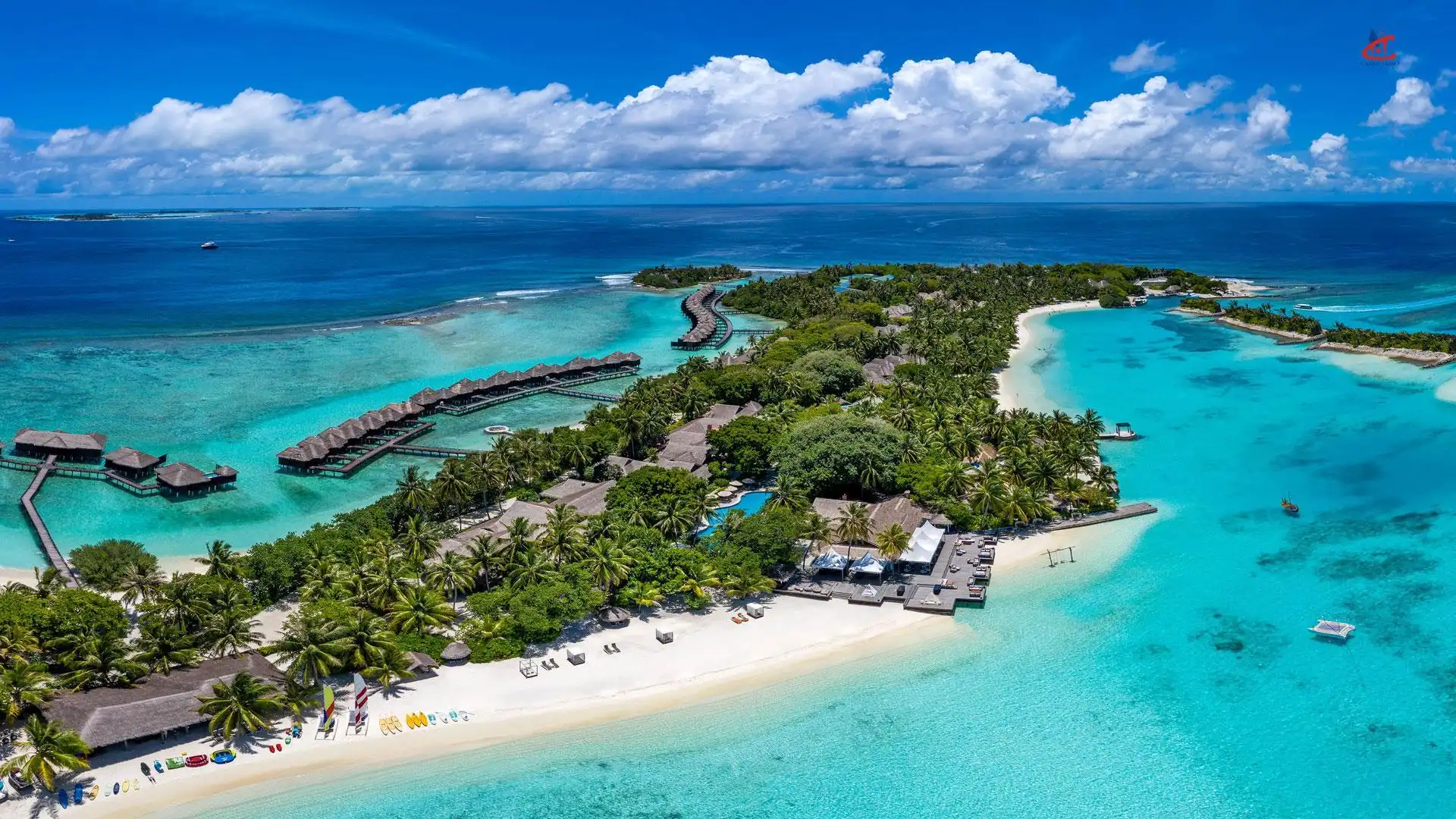 Sheraton Maldives Full Moon Resort & Spa ocean