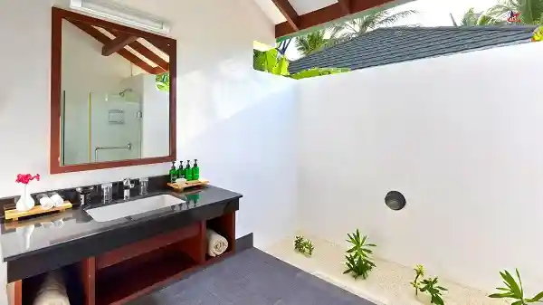 summer-island-maldives-garden-room